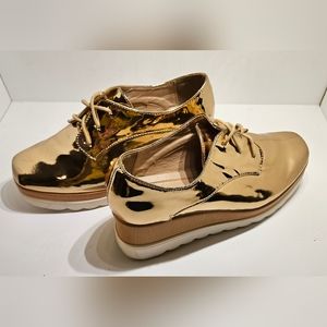 Golden wedges size 8